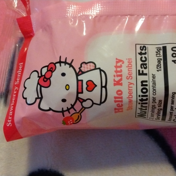 Hello Kitty Strawberry Rice cracker - Picture 4 of 4